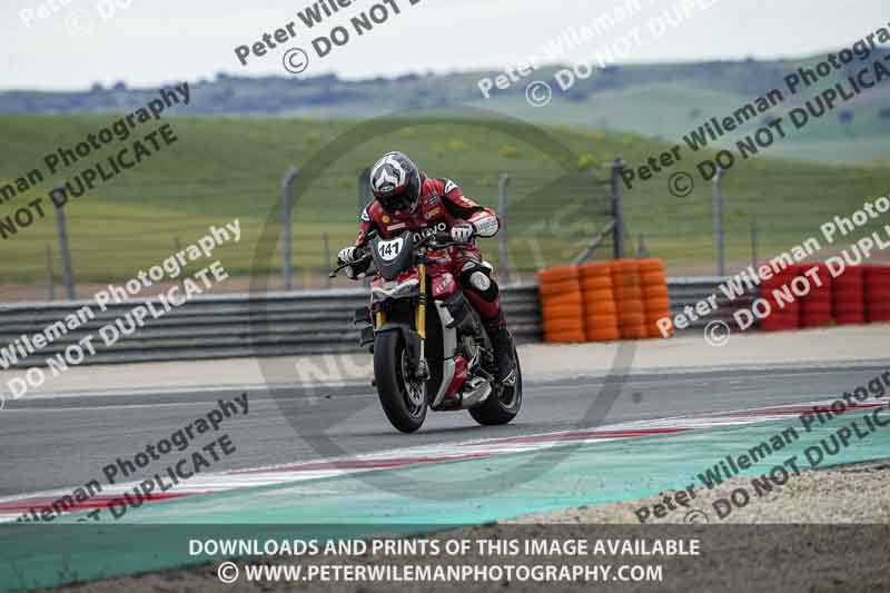 cadwell no limits trackday;cadwell park;cadwell park photographs;cadwell trackday photographs;enduro digital images;event digital images;eventdigitalimages;navarra;no limits trackdays;peter wileman photography;racing digital images;trackday digital images;trackday photos